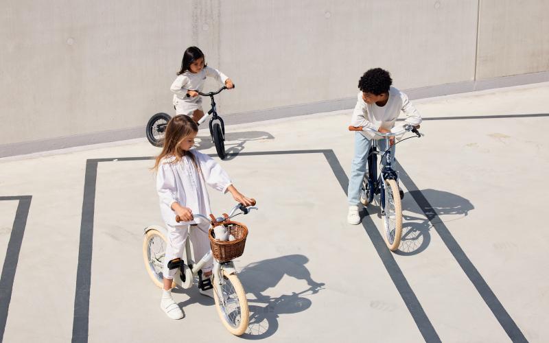 <p>Onze kinderfietsen zijn speciaal gemaakt voor de volgende generatie. Met fietsen voor de leeftijd van 1,5 tot 8 jaar groeit Veloretti met je kinderen mee.</p>
